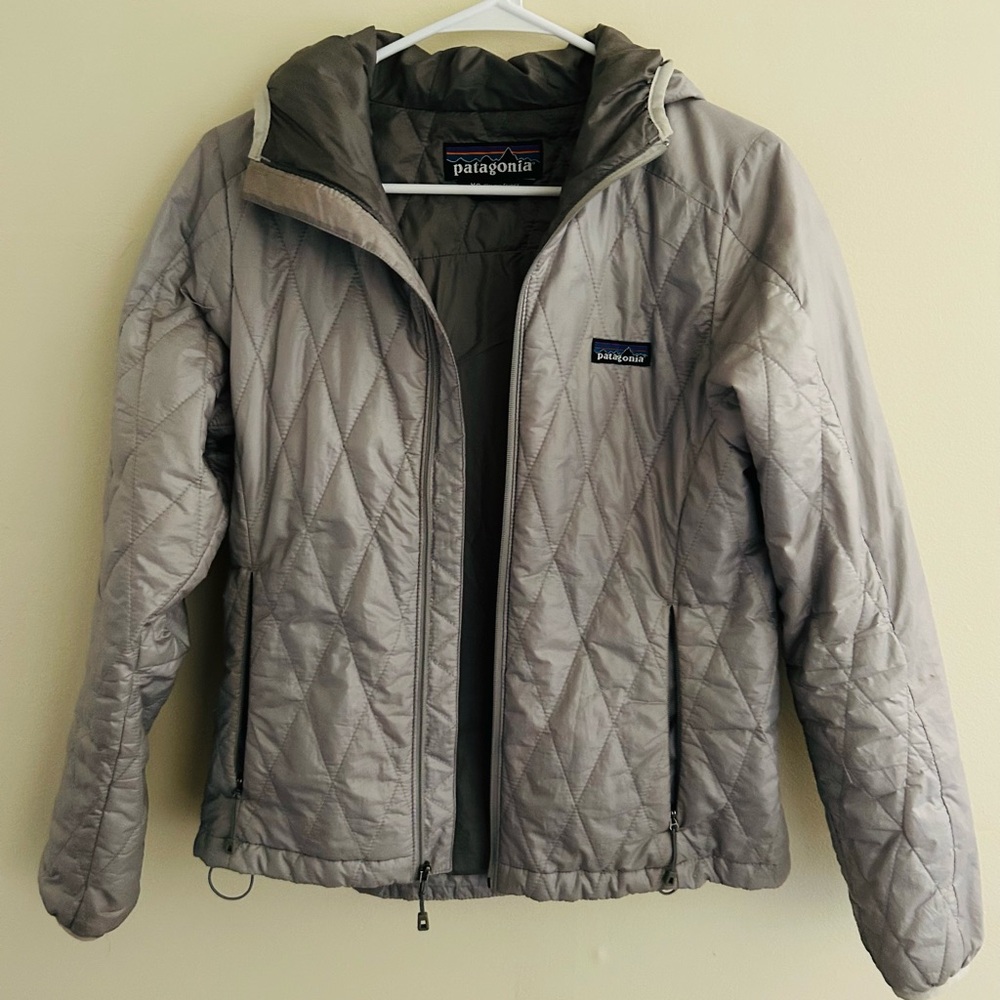 Patagonia Women's Silver Quilted Puffer Jacket